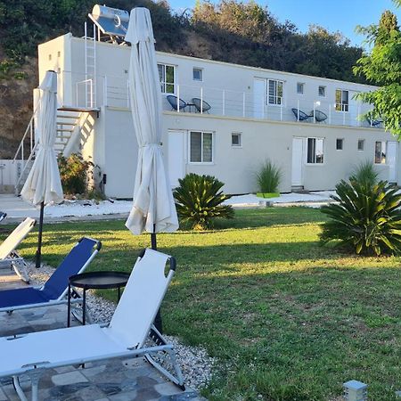 ניאה סקיוני Greco Paradise Suites - Adult Only מראה חיצוני תמונה