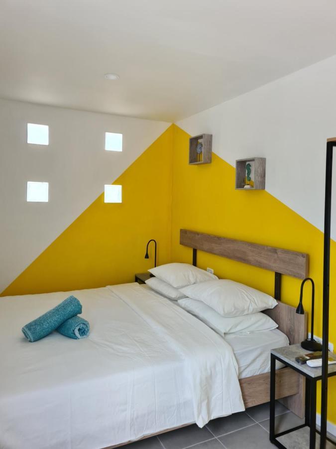 ניאה סקיוני Greco Paradise Suites - Adult Only מראה חיצוני תמונה